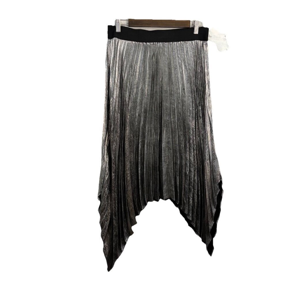 Susan Graver Pleated Asymetrical Silver Skirt Elastic Waist Size Small